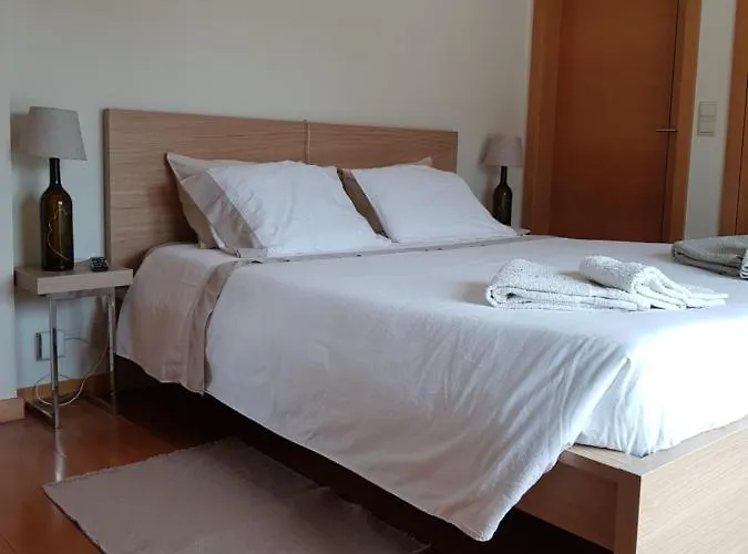 Проживание в семье Casa Da Calcada